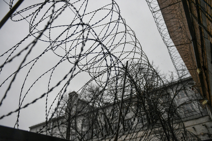 Российские заключенные снова напали на тюремщиков