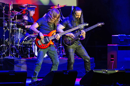 В Москве выступит группа Dream Theater