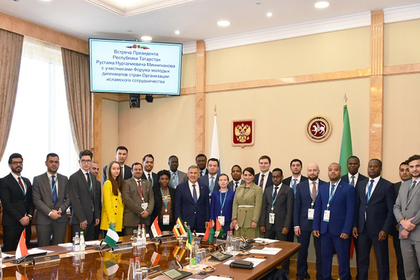 В Казани стартовал Форум молодых дипломатов стран исламского сотрудничества