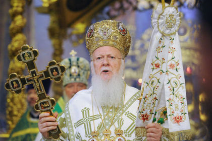 Вселенского патриарха захотели свергнуть из-за Украины