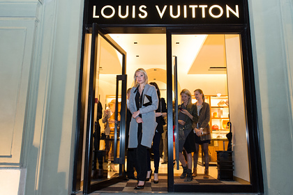 Gucci  Louis Vuitton   