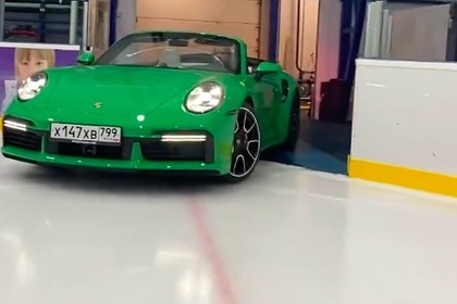        Porsche   