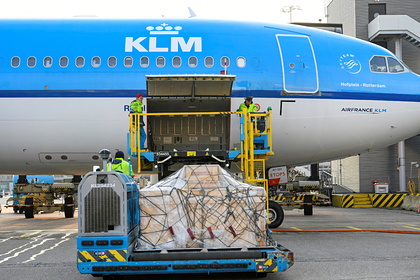  KLM       