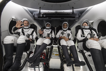    SpaceX   Crew Dragon