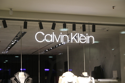 Calvin Klein  Tommy Hilfiger      