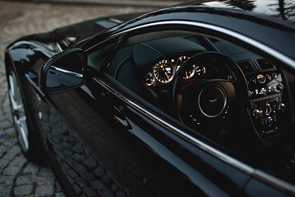      Aston Martin  285  
