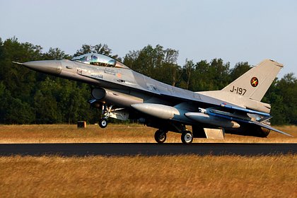      F-16  