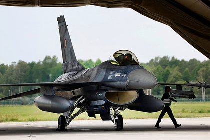        F-16