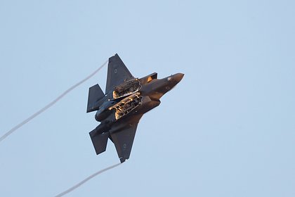   F-35  - 