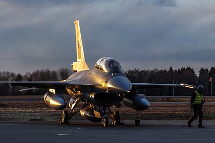       F-16   