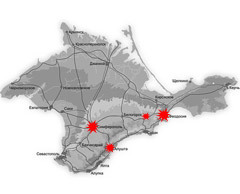 Карта Крыма с местами акций протеста, коллаж Ленты.ру