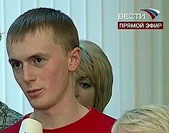 Сергей, студент из Саратова: Как вам удается совмещать две руководящие должности?