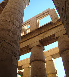 Фрагмент Карнакского храма в Луксоре. Фото "Ленты.ру"