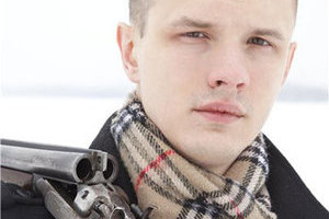 Певец белых шнурков Уральского блогера обвинили в девяти убийствах