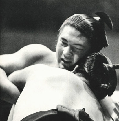 Тайхо Коки, 1960 год. Летнее басё. Бой против Дэванисики