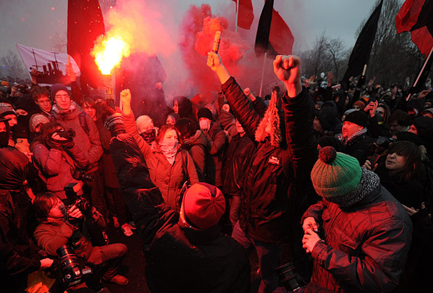 Участники митинга "За честные выборы" на Болотной площади, 10 декабря 2011 года