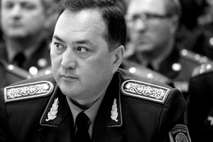 «Мог слишком много знать» В Казахстане обсуждают самоубийство генерала погранслужбы
