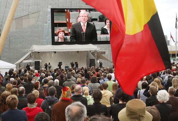 Обращение премьер-министра Австралии Кевина Радда к аборигенам с извинениями, 2008 год.