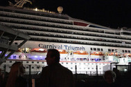 «Карнивал Триумф» в порту Мобил (Алабама)