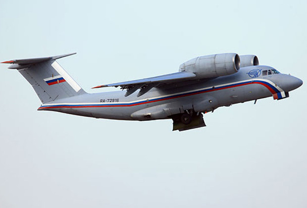 Военно-транспортный самолет Ан-72