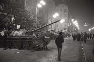 Вчера русские танки, сегодня русские банки Как чехи относятся к России спустя 45 лет после ввода войск в Прагу