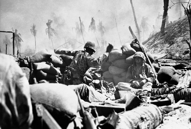 Бой между американцами и японцами на атолле Тарава. 2 декабря 1943 года