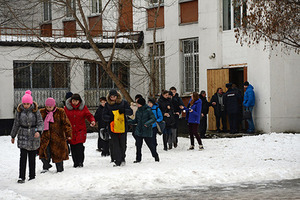 Убийца из десятого класса При захвате заложников в московской школе погибли полицейский и учитель