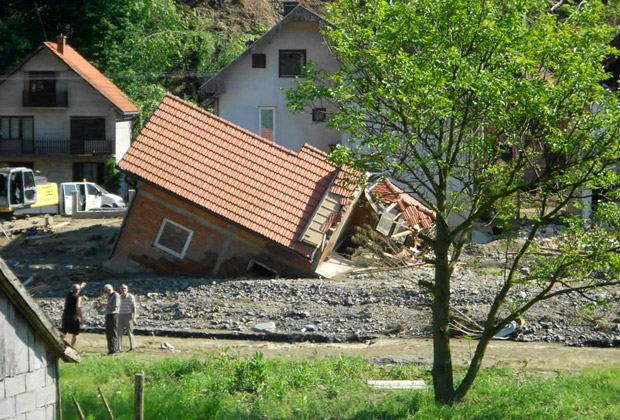 Последствия наводнения в селе Крупня