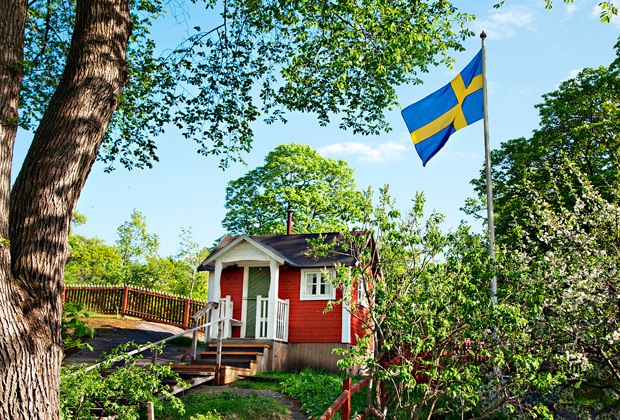 Небольшие дачные домики в пригороде Стокгольма