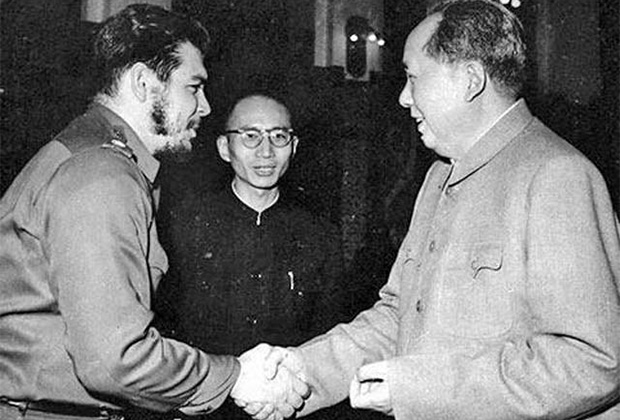 Че Гевара (слева) и Мао Цзэдун