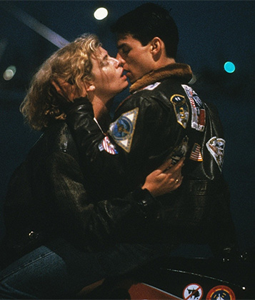 Том Круз и Келли МакГиллис: романтическое свидание в летных куртках ВВС США.