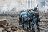 Сотрудники правоохранительных органов на Майдане Независимости в Киеве, где происходят столкновения митингующих и сотрудников милиции. 