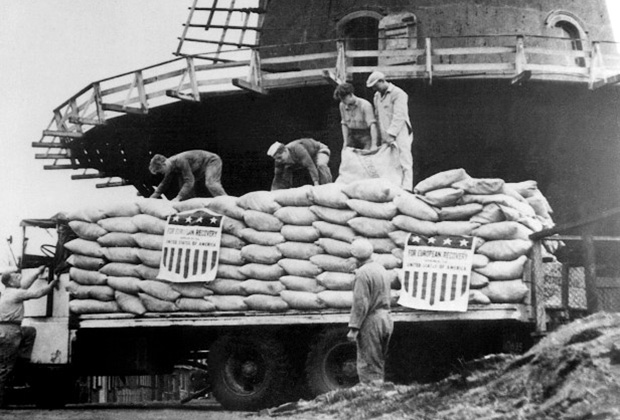 Доставка американской пшеницы в Роттердам. 1948 год.