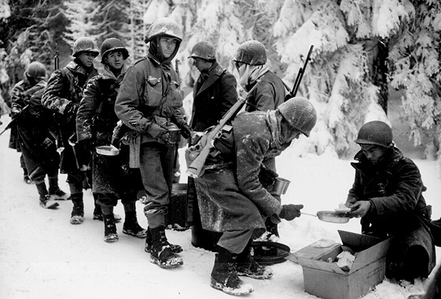 Солдаты армии США зимой 1945 года