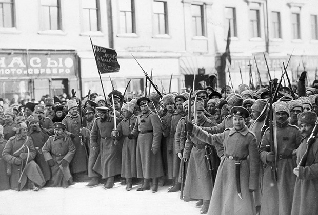 Солдаты в дни Февральской революции в Петрограде