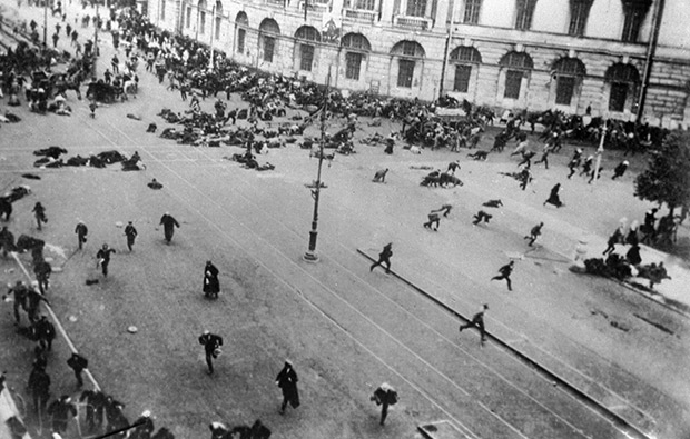 Расстрел войсками Временного правительства мирной демонстрации в Петрограде, июль 1917 года