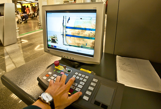В аэропорту ожидают поступления новых образцов современной техники для проверки пассажиров 