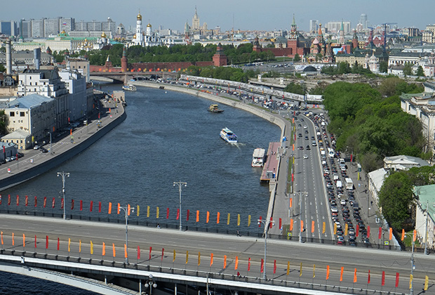 Виды Москвы из окна высотки на Котельнической набережной