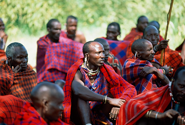Собрание членов племени масаи