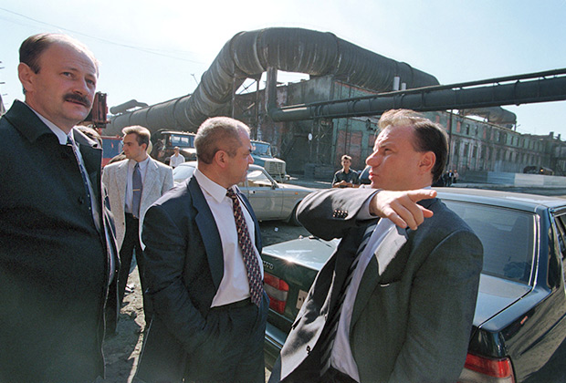 Глава холдинга «Интеррос» Владимир Потанин на заводе «Норильский никель» , 1998 год