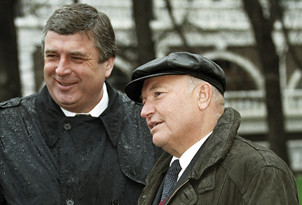 Павел Бородин и мэр Москвы Юрий Лужков, 1997 год
