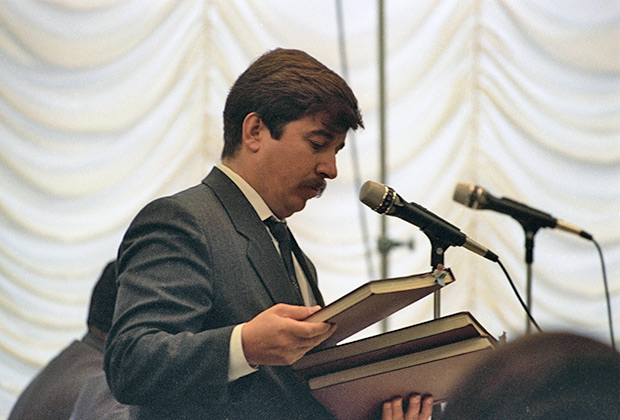 Член Совета безопасности России Сергей Шахрай на заседании Конституционного суда, 1992 год