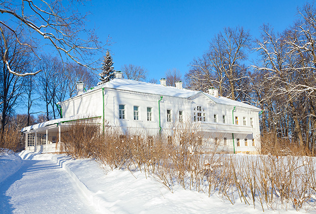 Дом Льва Николаевича Толстого в Ясной Поляне 