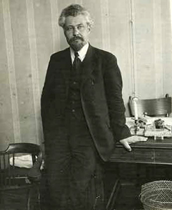 Виктор Михайлович Чернов  один из основателей партии эсеров, ее теоретик