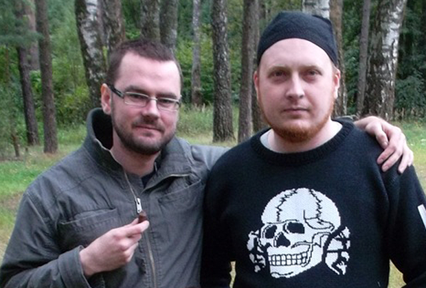 Амир Хамдани (Григорий Мавров), слева 