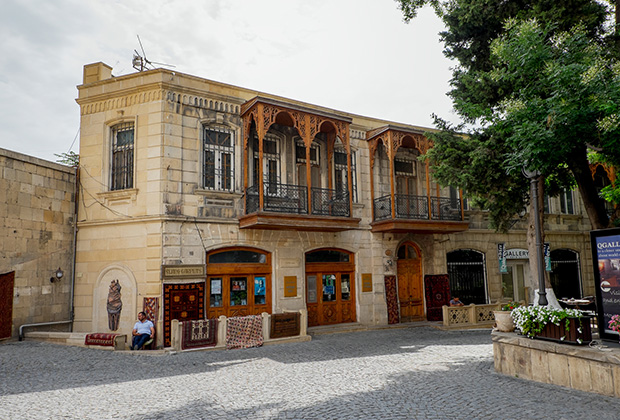 Торговые кварталы Баку были построены в остромодном сегодня стиле ар-нуво