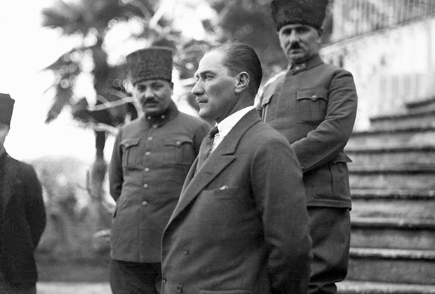 Мустафа Кемаль Ататюрк, первый президент Турции, 1923 год