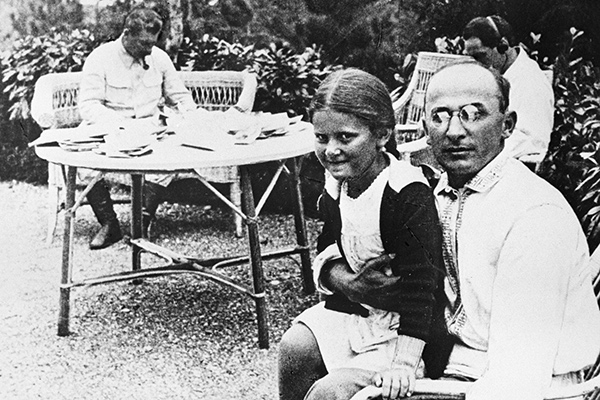 Лаврентий Берия с дочерью Сталина Светланой