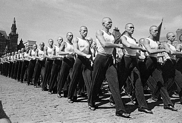 Физкультурный парад на Красной площади. Москва, 1939 год