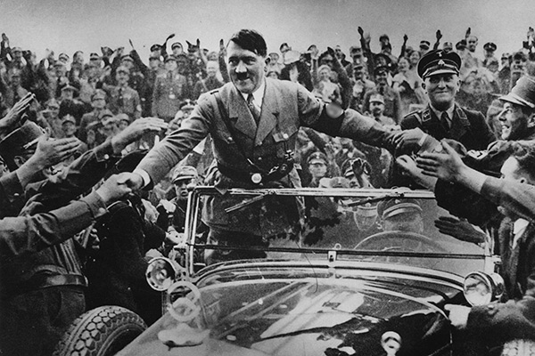 Гитлер и его поклонники